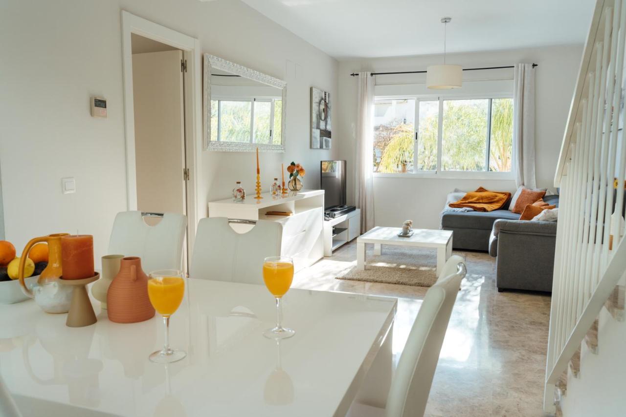 Appartement 2bdr Penthouse, Naranjos, W/pool, 2km P.banus